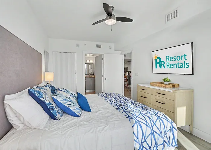 Oceana 301 East