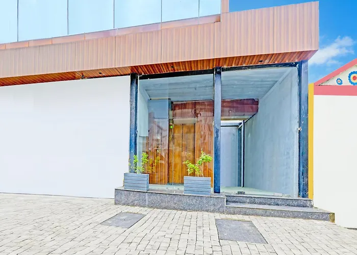 Hotel O Raipur
