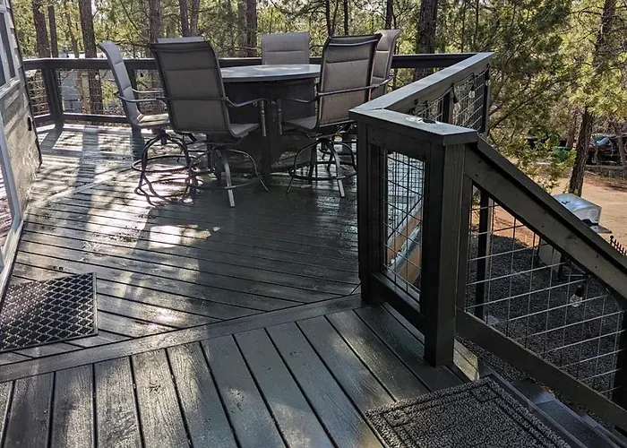 Pinetop Getaway W Sunset Deck & Fire Pit Table