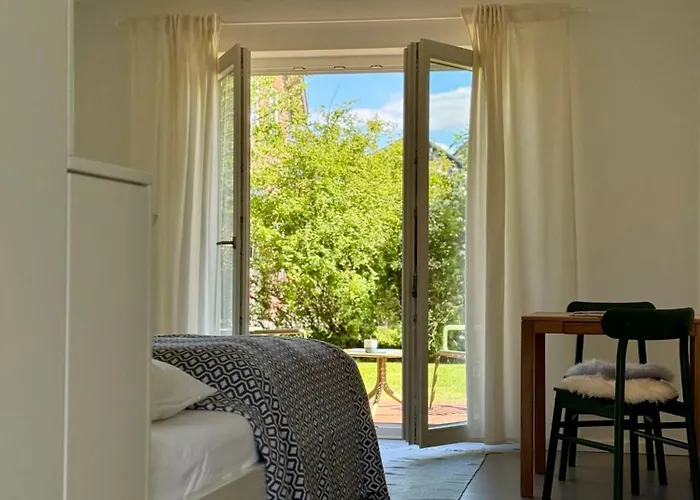 Nije Haven Bed & Breakfast