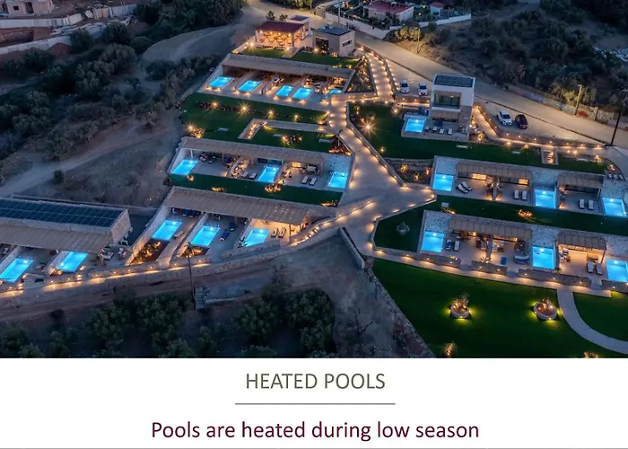 Deos Luxury Suites - Adults Only