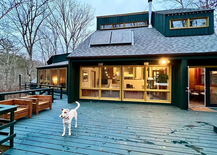 Spacious Hidden Gem In Athens Oh