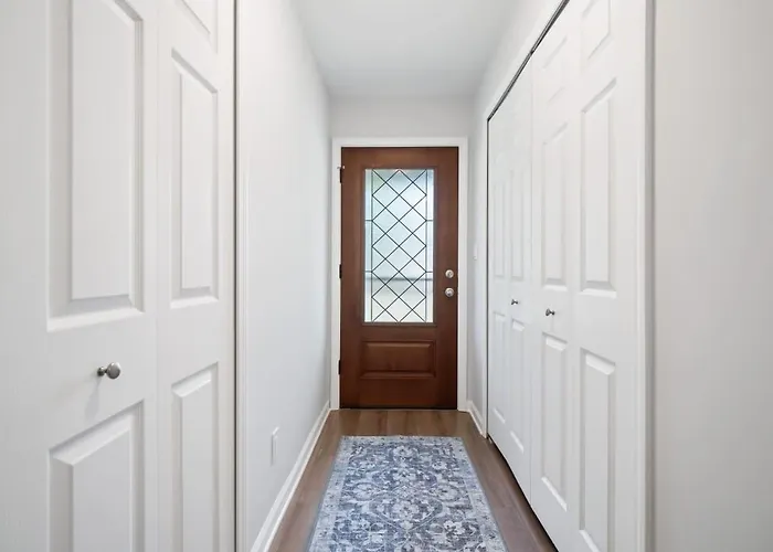 Spacious And Luxury Designed Ranch With Game Room