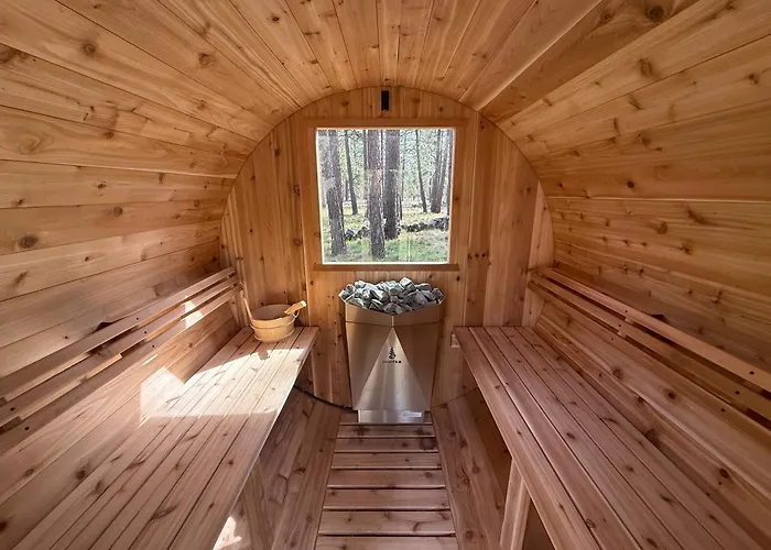 Juniper & Pine - Barrel Sauna And Hot Tub - Sisters, Oregon