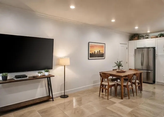 Fire Pit & Game Room 4 Beds Near Beach, Lax & Sofi