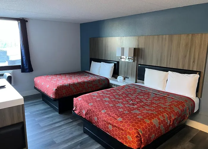 Roseville Inn