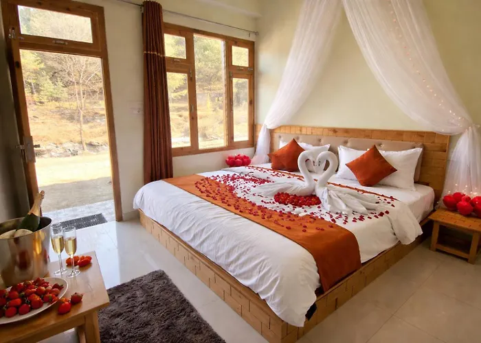 Green Valley River Side Hotel And Resort Gadagusain #Peaceful Heritage Cozy Stay #Lawn With Bonfire #Most Awarded