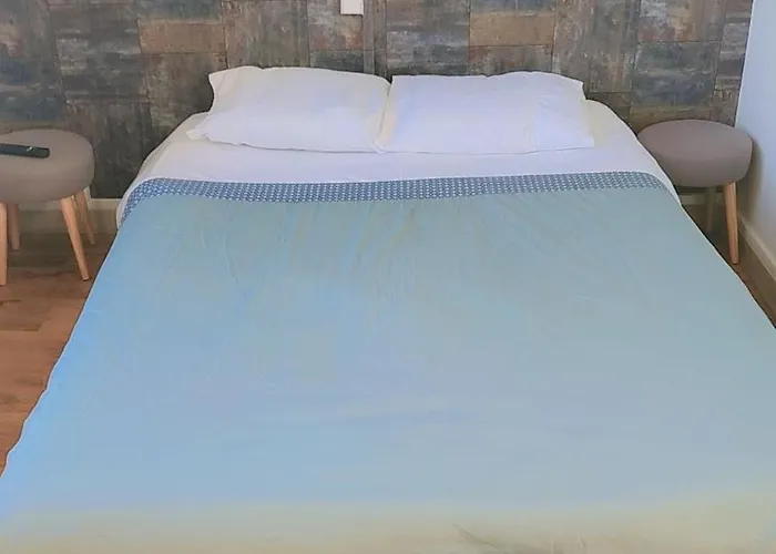 Hotel 2 Gares
