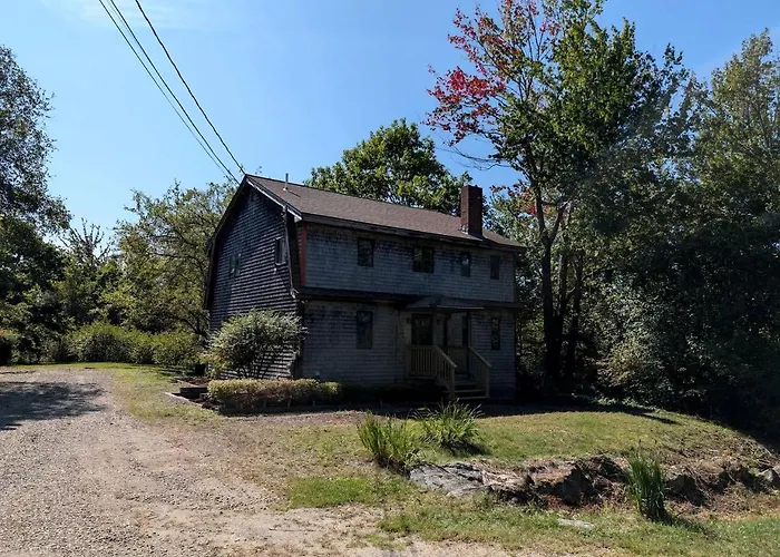 Serene Woodland Family Retreat With Screened Porch Near Acadia National Park | Ellsworth, Maine
