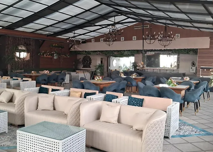 Hotel Pallavi Grand