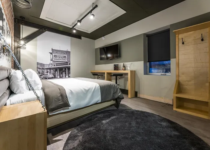 La Suite Hotel