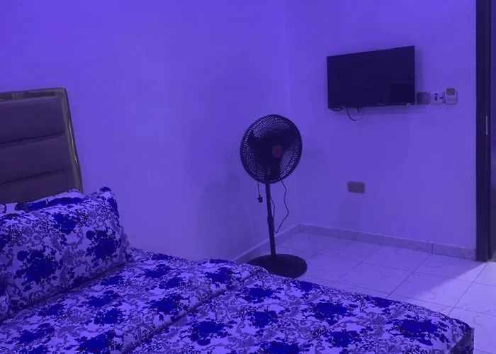02 Hotel And Suites