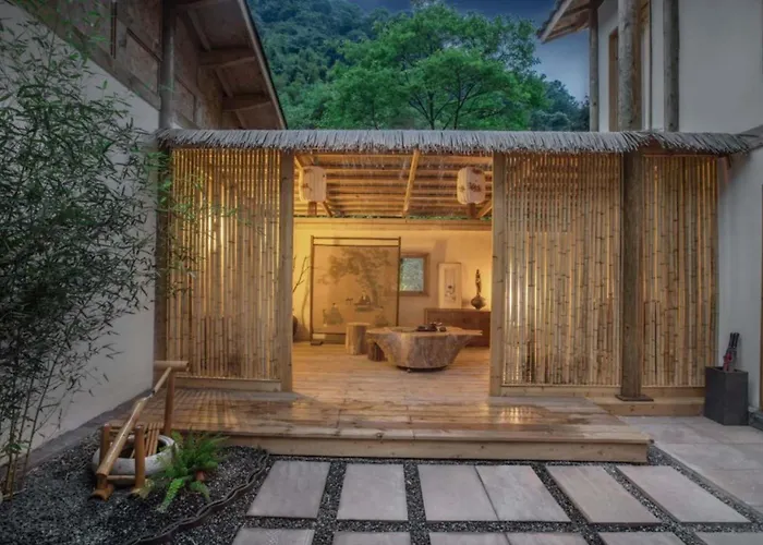 Hongdouzi Homestay