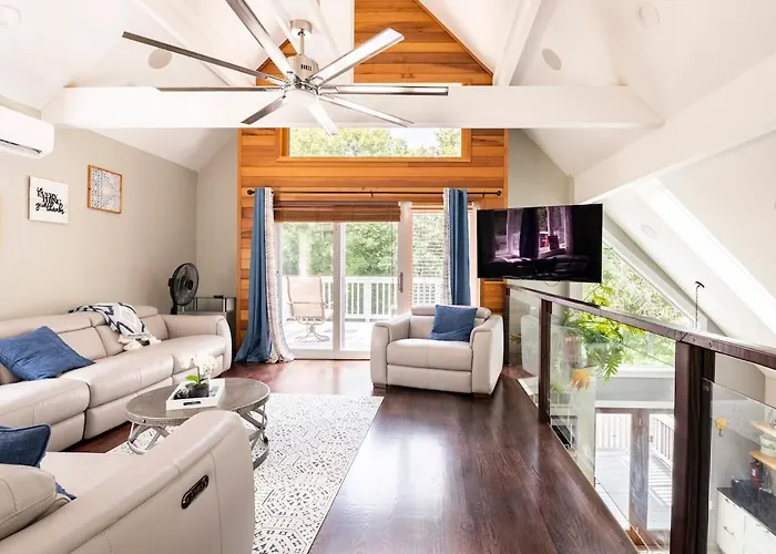Luxury Private Estate With 6 Bedrooms In Leesburg