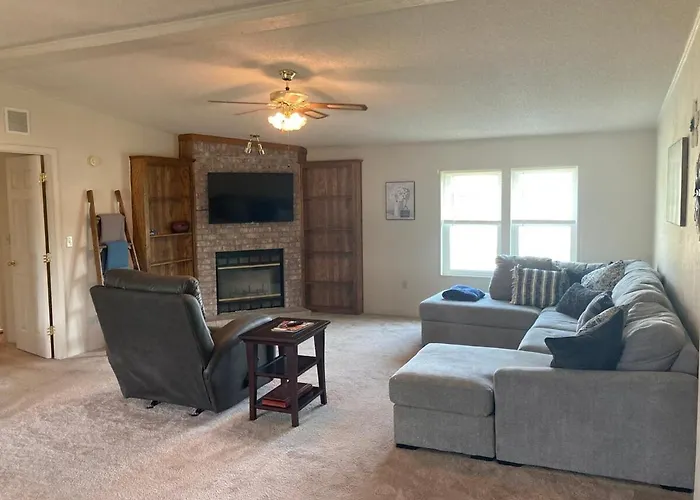 High Plains Hideout 3 Bedrooms 2 Baths