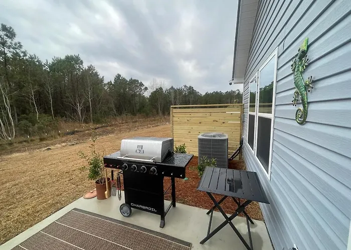 Gorgeous 4-Bed House With Hot Tub In Ocean Isle Beach