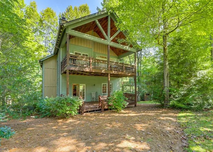 Play Golf & Tennis: Family Escape In Cashiers!