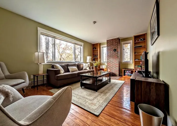 Serene Woodland Family Retreat With Screened Porch Near Acadia National Park | Ellsworth, Maine