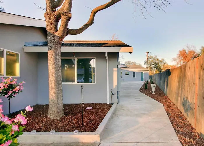 Colusa Commons 4 Bedroom 3 Ba Near Uc Davis