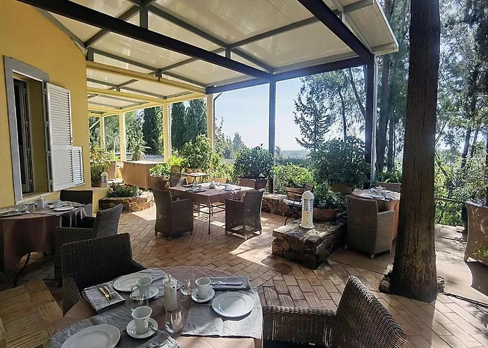Quinta Das Eirinhas-Jardim De Bonsai
