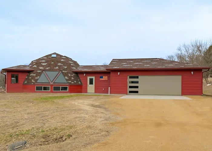 Unique Dome Home In Menomonie: 2 Mi To Main St!
