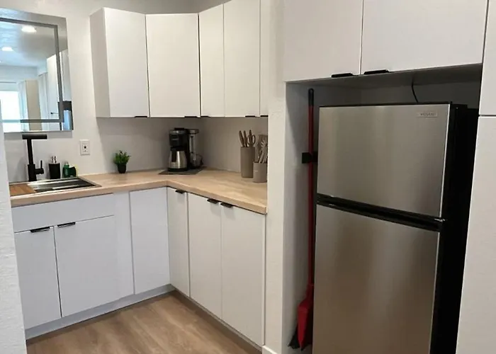 #3 Hygge Hus Hotel - King Suite Connectable