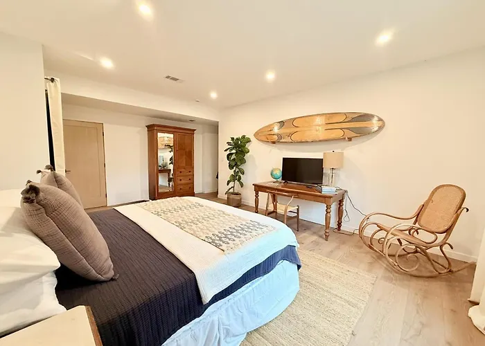 Private Hillside 2Br Suite Near Town