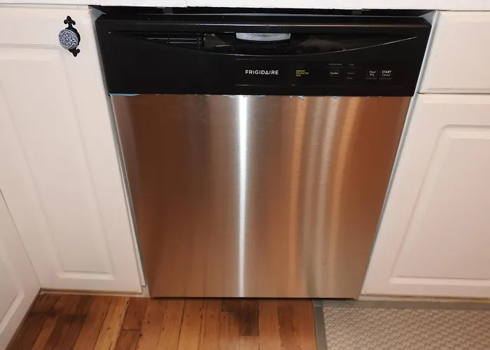 Miners Choice 3 Bedroom On Main St Bonus Rooms Sleeps Up To 9 Tv Wifi Piano