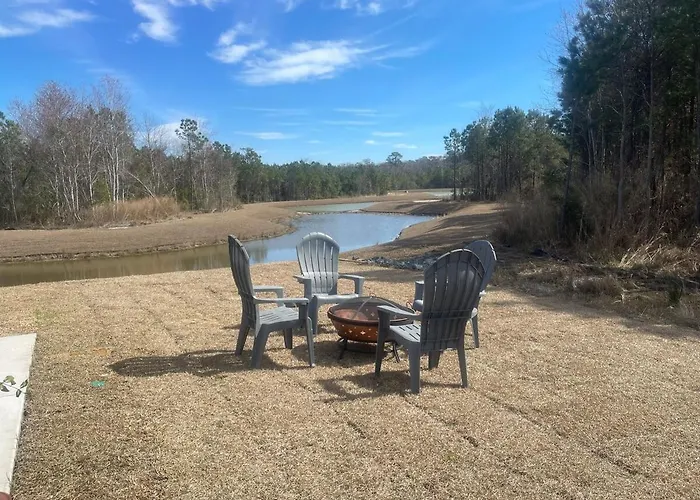 Gorgeous 4-Bed House With Hot Tub In Ocean Isle Beach