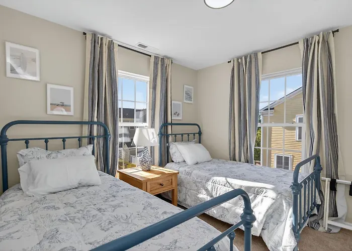 3Br 2'5 Ba King Suite Fenced Yard Parking