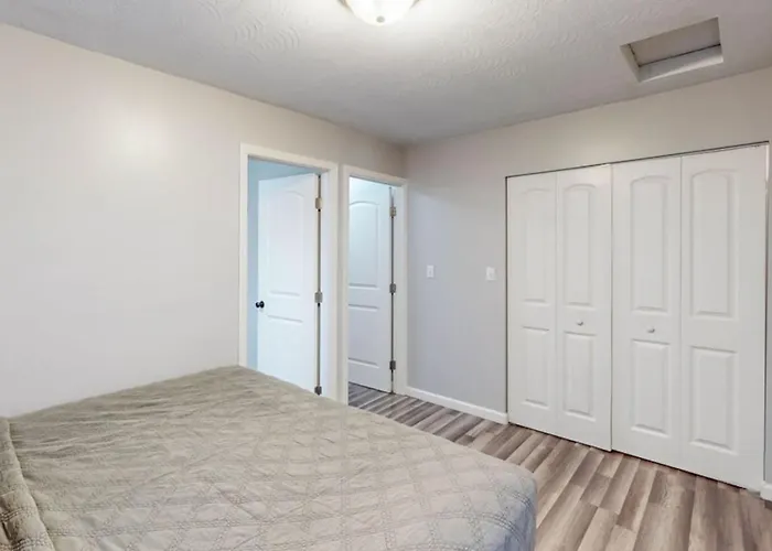3 Brm Quiet Retreat Near Blossom