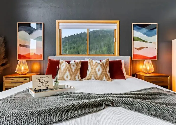 Family Mountain Getaway W Hot Tub And Amazing Views! Close To Hiking & Skiing