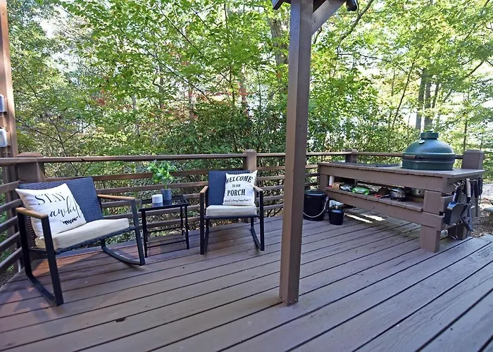 Mountain Home, Next To A Winery With A Fire Pit