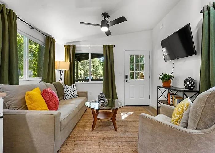 Creekside Escape A Designer Tiny House In The Woods But Minutes From Town