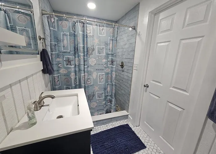 Seafoam Cottage - Beauty In The Heart Of Cedar Key