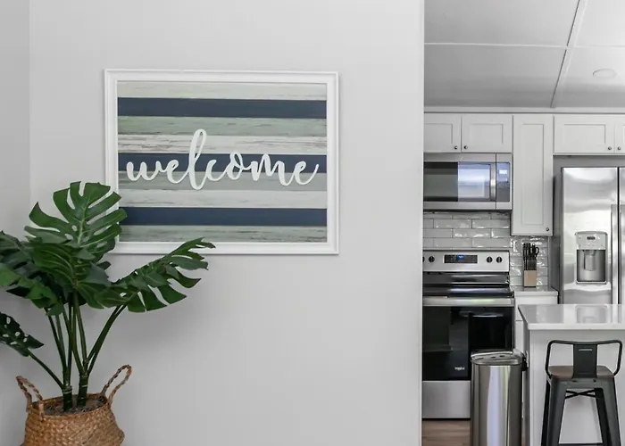 Pet-Friendly Woodstock Cottage - Prime Location