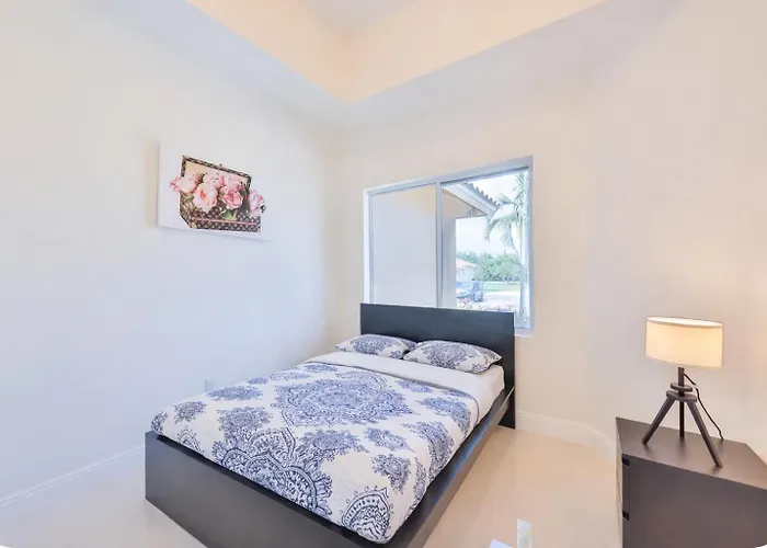 Luxury Family Davie Rancho Str-6114