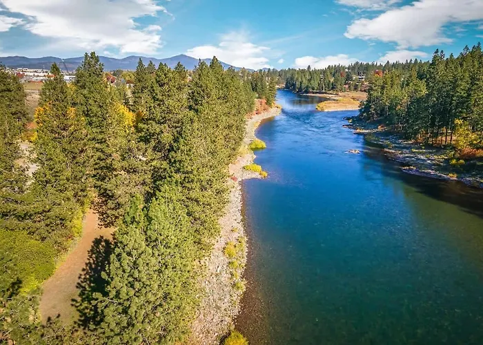 Private Riverfront Estate With Kayaks & Views
