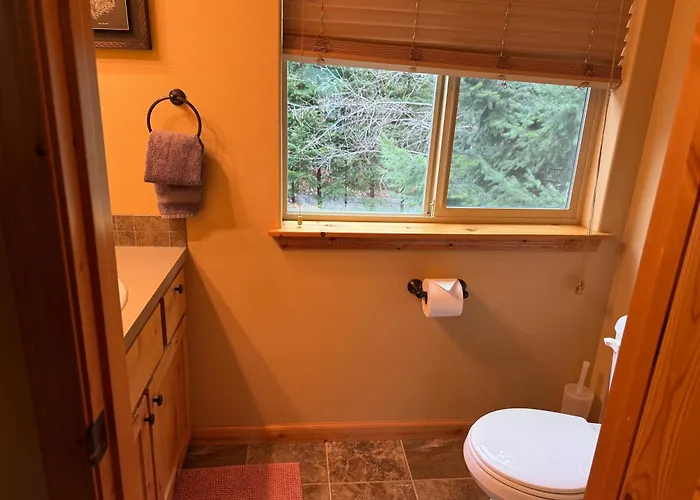Creekside Cabin - Ski Chalet
