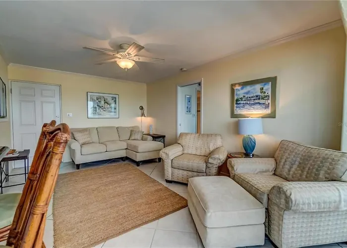 Waterfront Two-Bedroom Condo On Venice Island