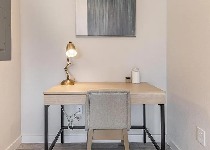 Landing Modern Apartment With Amazing Amenities