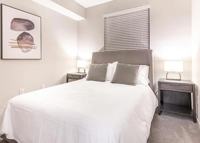 Landing Modern Apartment With Amazing Amenities