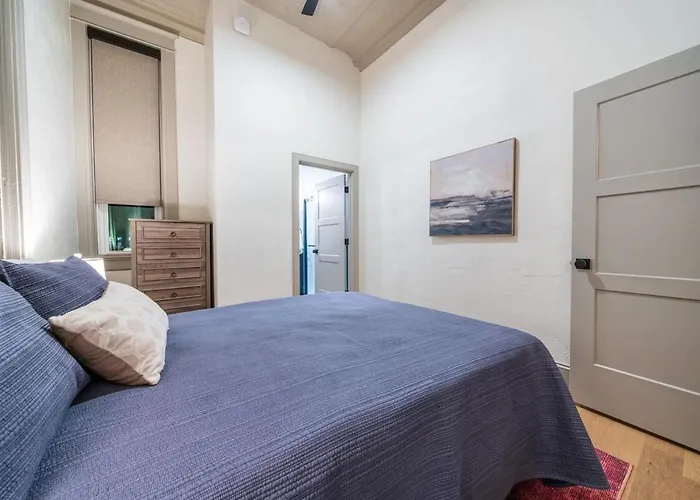 Peacock Suite