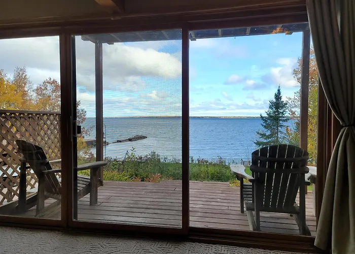 Bayfield Island View Lodging, Bayfield, Wi