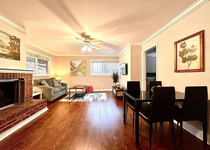 Stylish Modern Apt Near Northside Hospital