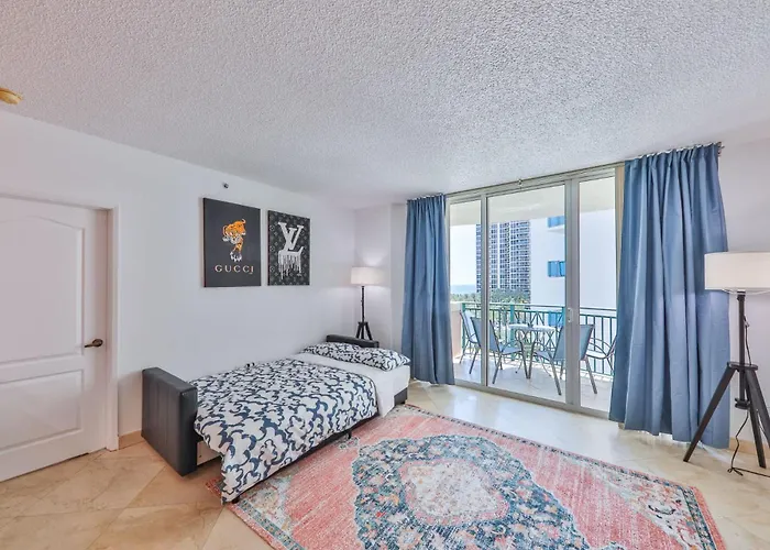 Blue Horizon At Sunny Isles King David