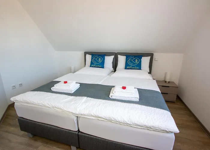 Ferienwohnung Möhnesee - zentral, stilvoll und ruhig mit Balkon und Boxspringbetten
