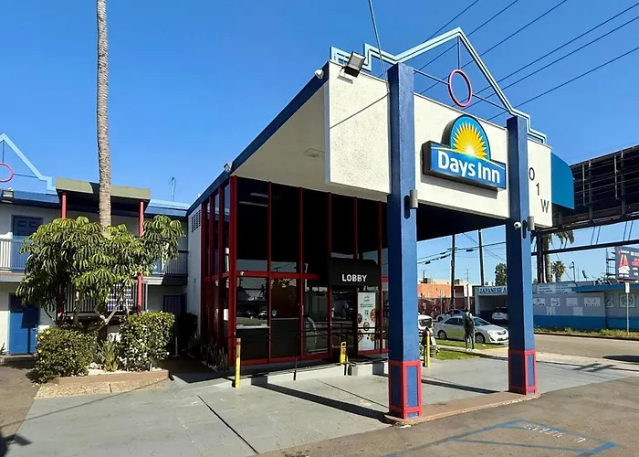 Days Inn By Wyndham Los Angeles Lax Airport Stadium Area