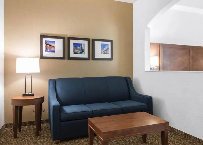 Comfort Suites Baymeadows Near Butler Blvd