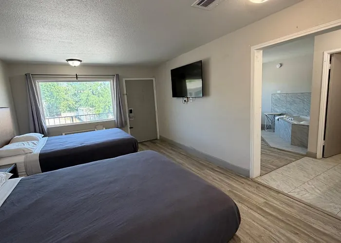 Harmony Inn And Suites